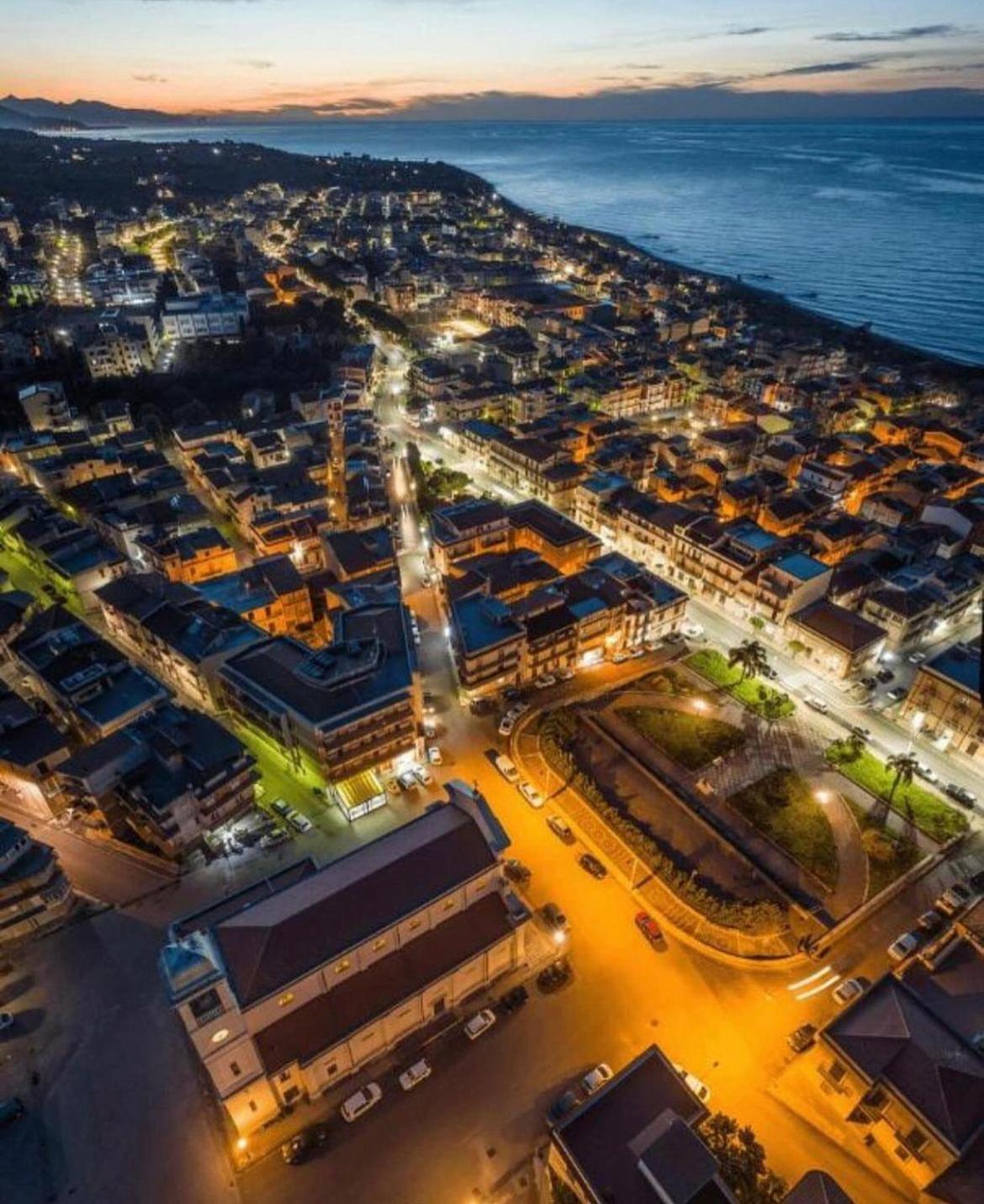 Appartamento Vista Isole Eolie Аккуедольчі Екстер'єр фото